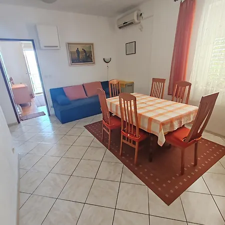 Apartment Dragan Trogir