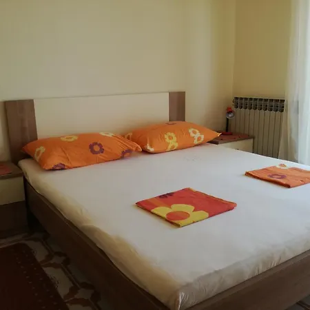 アパート Dragan トロギール